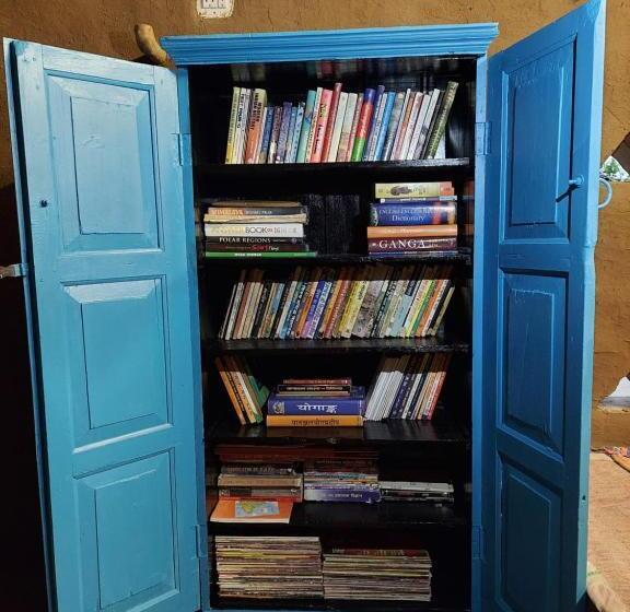 스탠다드 룸, Sarai Rohida