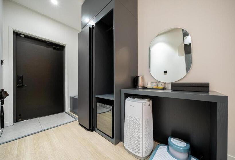 Suite Queen Bed, Hound Hotel Mokpo Peace Plaza