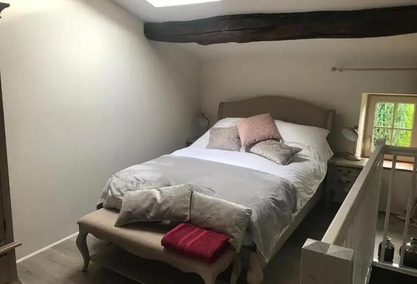 デラックススタジオ, Papillons B&b   Beauty, Comfort And Peace 25 Mins From Puy Du Fou