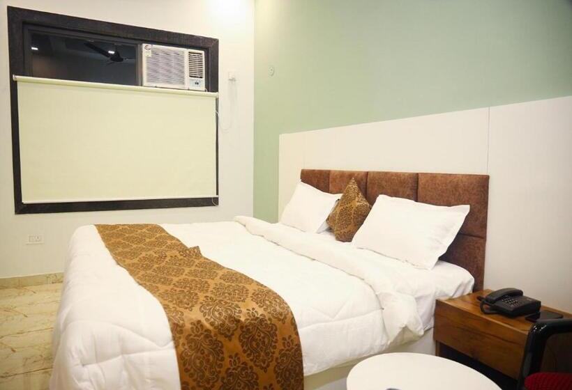 اتاق لوکس, Crown Royal