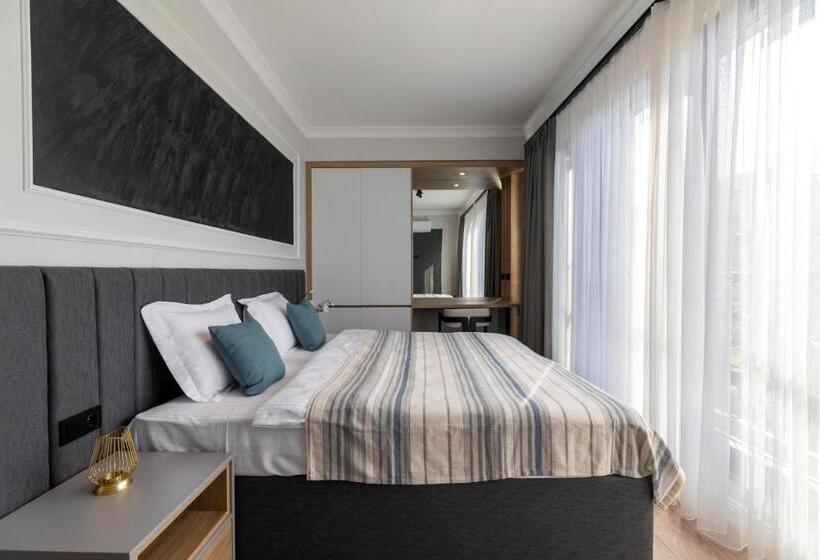 패밀리 스위트, Luna Residence