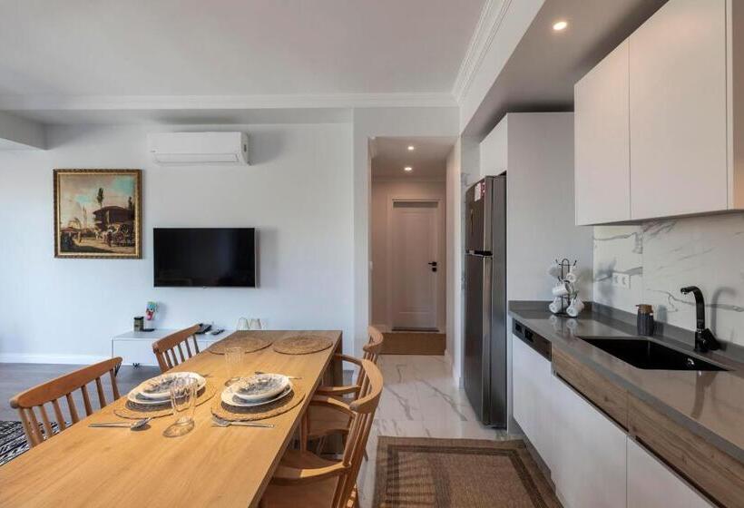 Апартаменты 1 Спальня Вид на Сад, Luna Residence