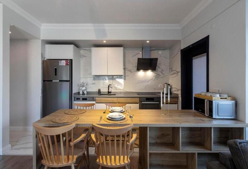 Апартаменты 1 Спальня Вид на Сад, Luna Residence