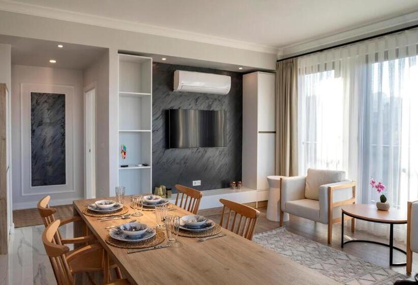 Family Suite, Luna Residence