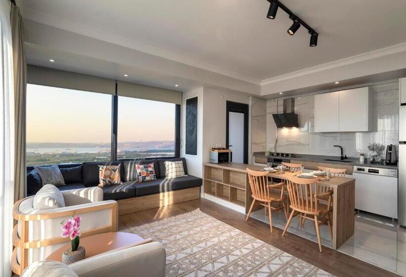 패밀리 스위트, Luna Residence