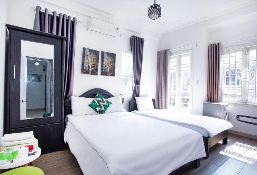 اتاق استاندارد سه نفره, Mickey Homestay Hue