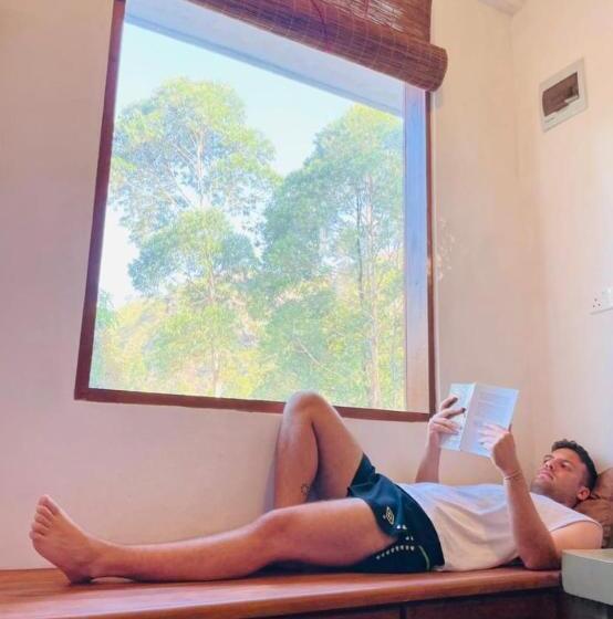 اتاق لوکس سه تخته, Rock N Fall Nature Resort