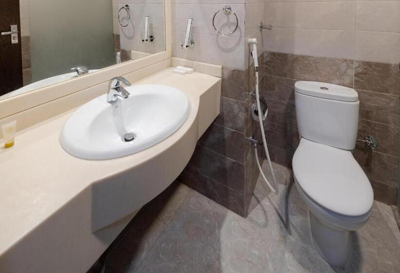 标准三人间, Snood Al Huda