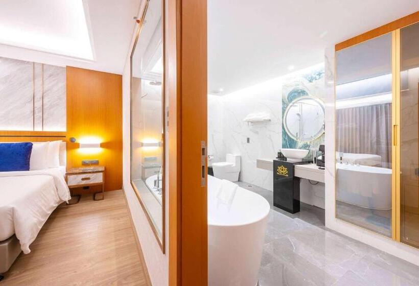 庭の見えるジュニアスイート, Wyndham Jomtien Pattaya