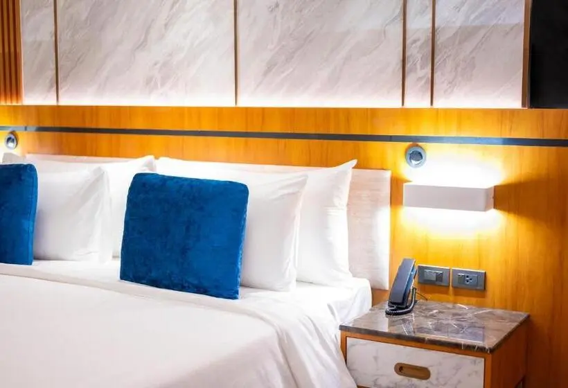 プールの見えるデラックスルーム, Wyndham Jomtien Pattaya
