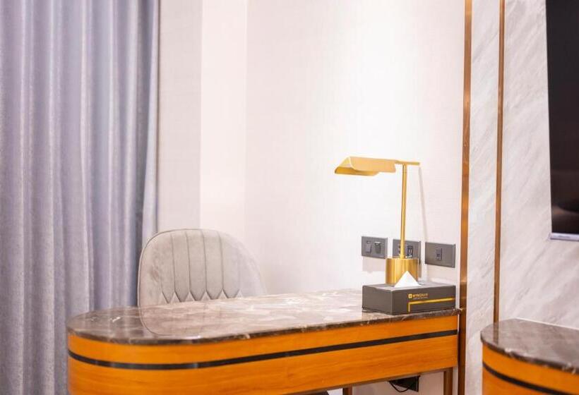 プールの見えるデラックスルーム, Wyndham Jomtien Pattaya