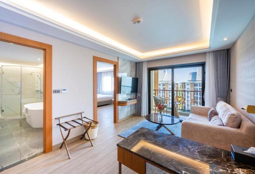 庭の見えるジュニアスイート, Wyndham Jomtien Pattaya