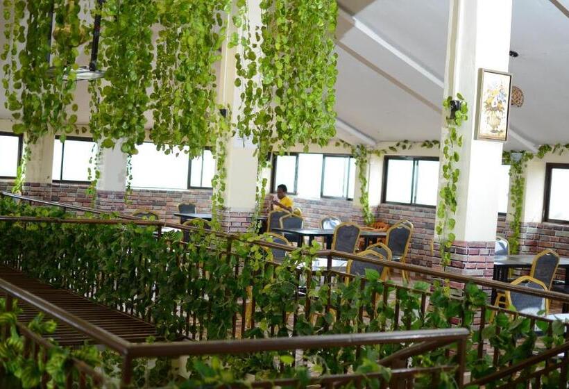 Standard-huone Järvinäkymä, Quinten Hotel Kisumu