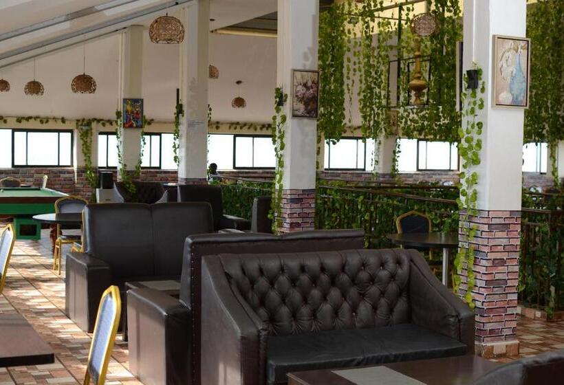 Deluxe-huone Järvinäkymä, Quinten Hotel Kisumu