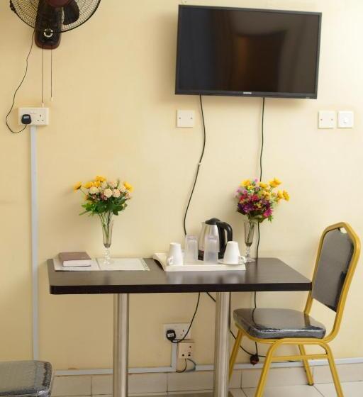 اتاق لوکس با چشم‌انداز دریاچه, Quinten Hotel Kisumu