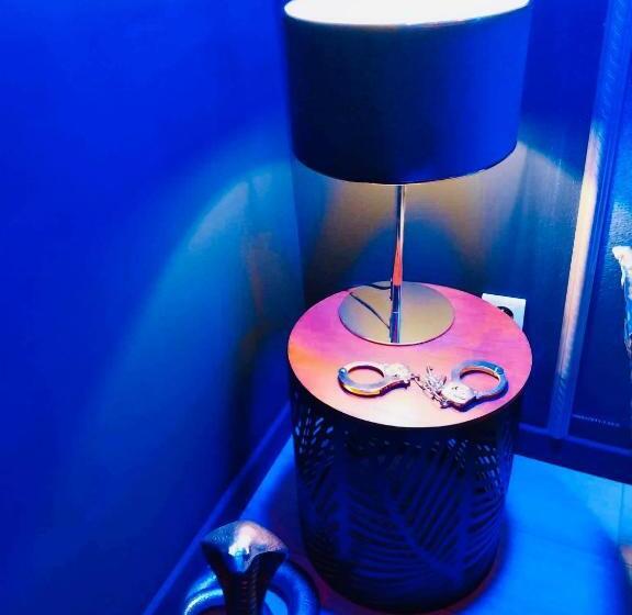 Апартаменты 1 Спальня, Chambre Noire