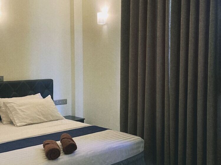 اتاق سوپریور, Oren