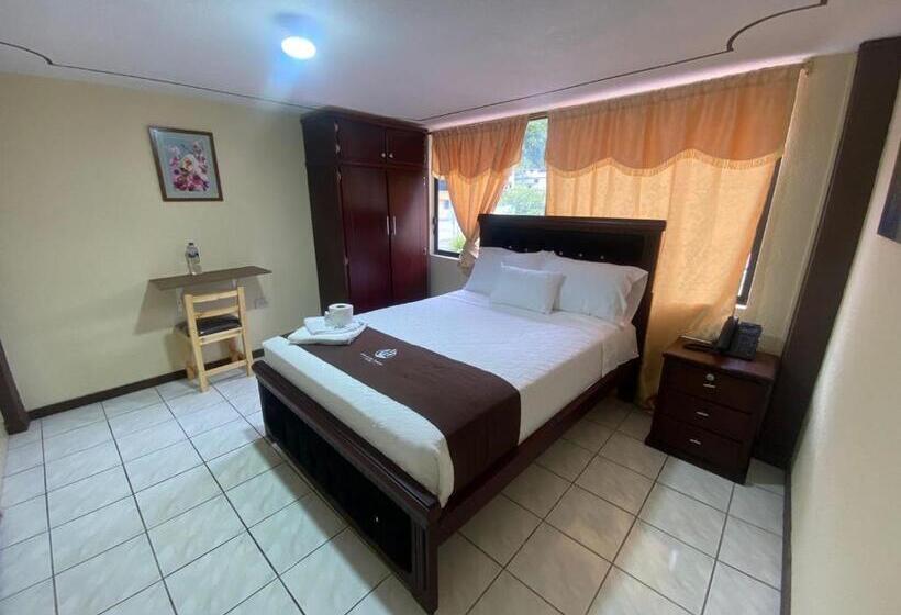 غرفة قياسية فردية, Orillas Del Zamora