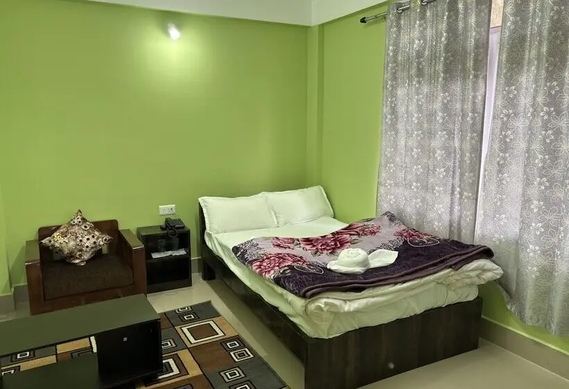 Deluxe-huone, Vivid Tawang