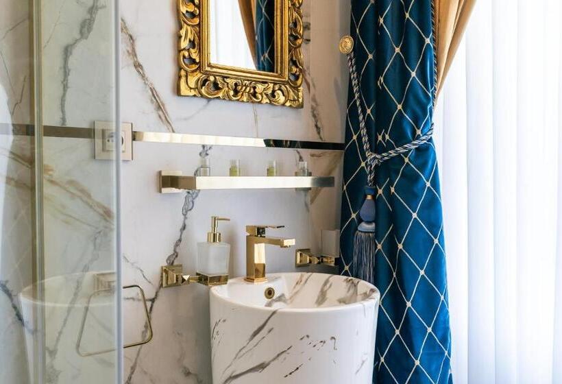 חדר דחוקס עם מיטת קינג, Zámek D Este