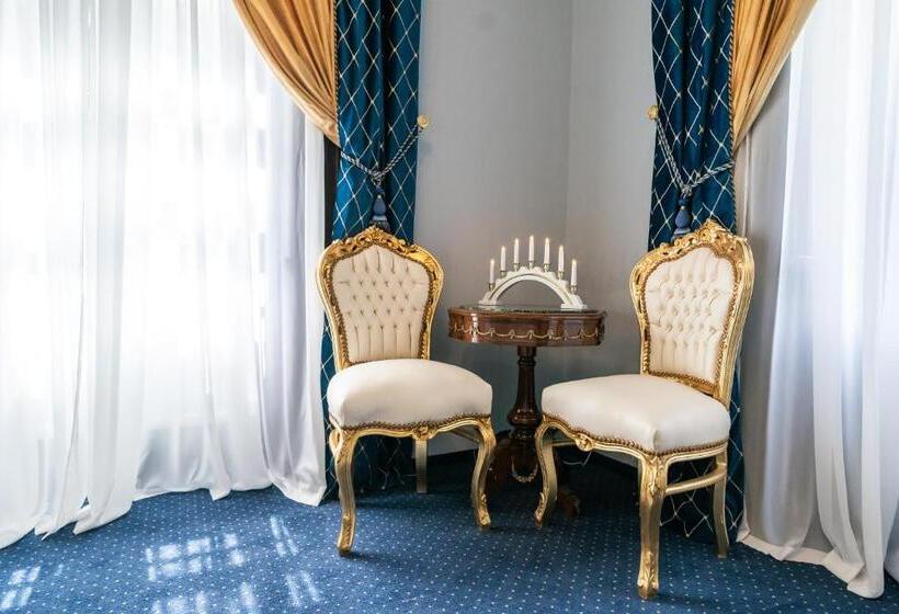 חדר דחוקס עם מיטת קינג, Zámek D Este