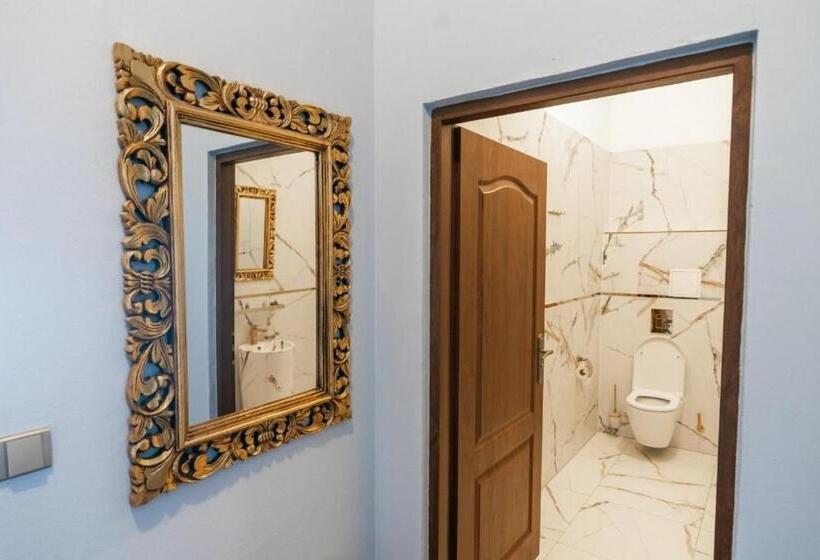 חדר דלוקס, Zámek D Este