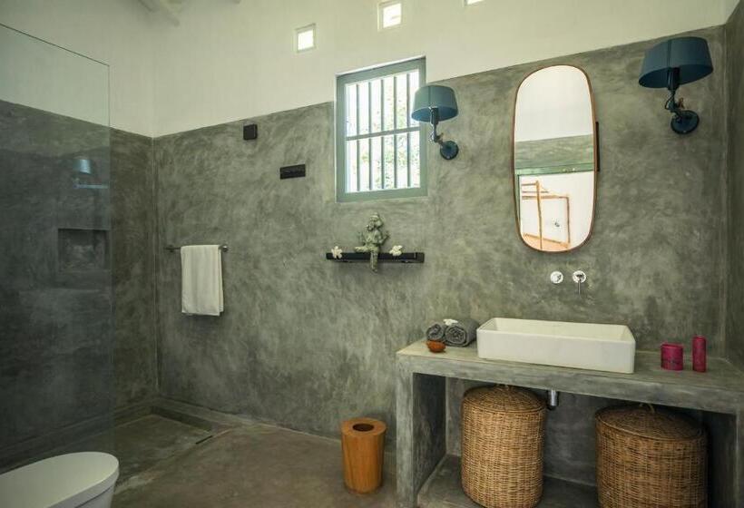 패밀리 룸, The Rice Rooms