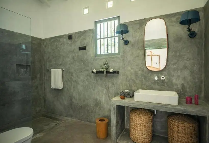 ファミリールーム, The Rice Rooms
