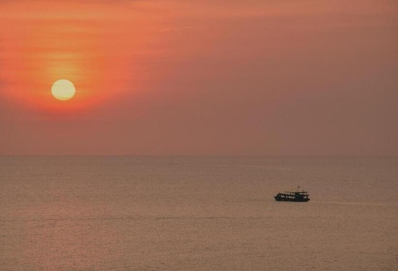 اتاق لوکس با چشم‌انداز دریا, Dnh Phu Quoc   Sunset Town