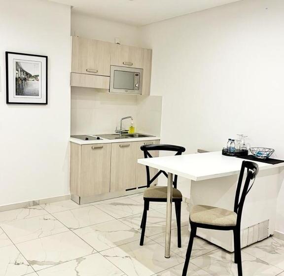 اتاق استاندارد با چشمانداز استخر, Hôtel Les Terrasses De Bonoumin