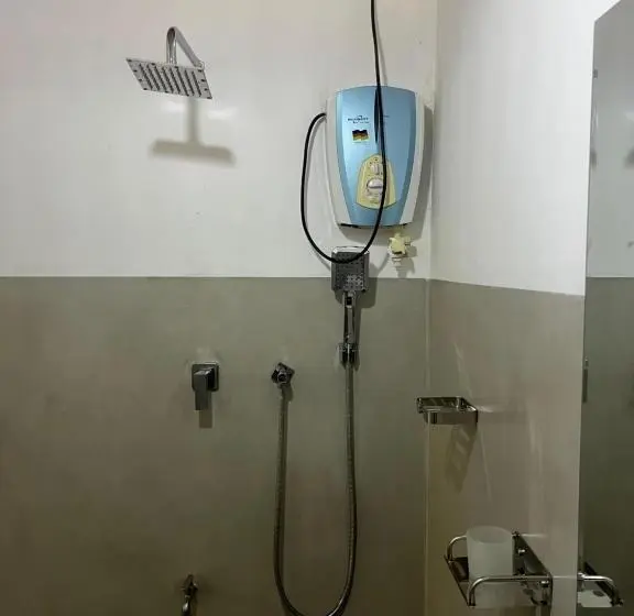 Deluxe-bungalow, Komorebi Madiha
