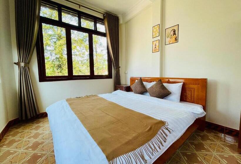 اتاق خانوادگی, Nấm Homestay
