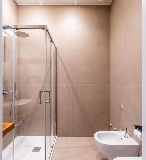 اتاق استاندارد با تخت بزرگ, Palazzo Italia Suites