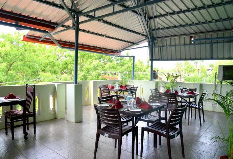 غرفة إقتصادية ثلاثية, Serenity Sands Beach Resort