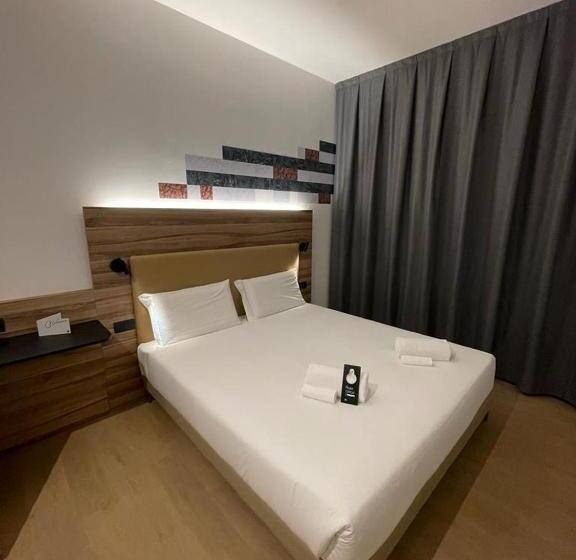 Standard Værelse, B&b Hotel Prato City Center