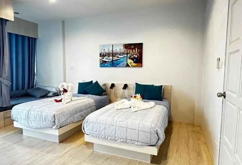 デラックストリプルルーム, Auriflex House
