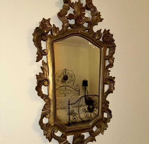 غرفة قياسية ثلاثية مزودة بشرفة, Le Château Giat