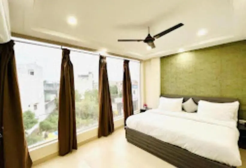 Standard-huone, Heaven Hotel,bareilly