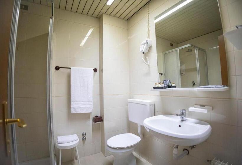 스탠다드 싱글 룸, Antum