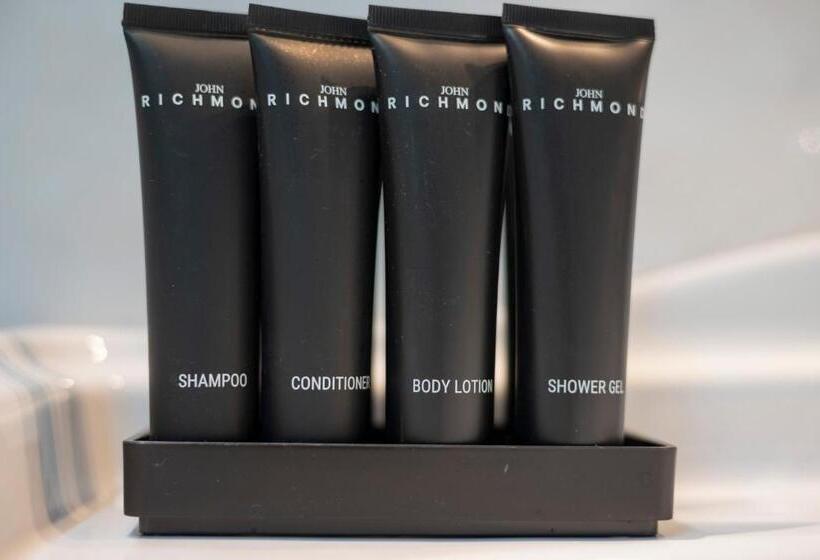 주니어 스위트, Antum