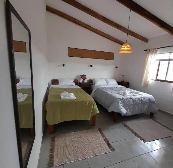 اتاق استاندارد سه نفره, Fonda Amboró