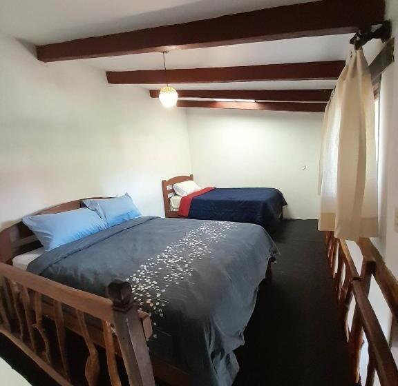 اتاق خانوادگی, Fonda Amboró