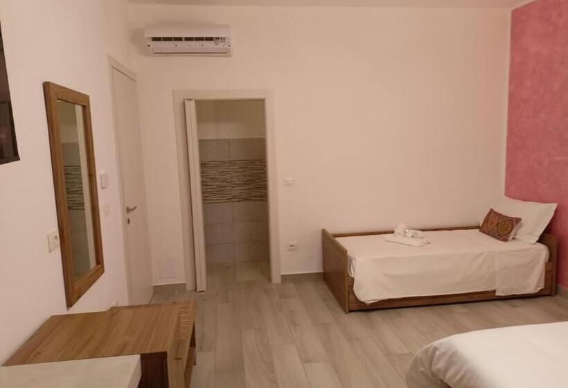 اتاق لوکس چهار تخته, La Dea Rooms