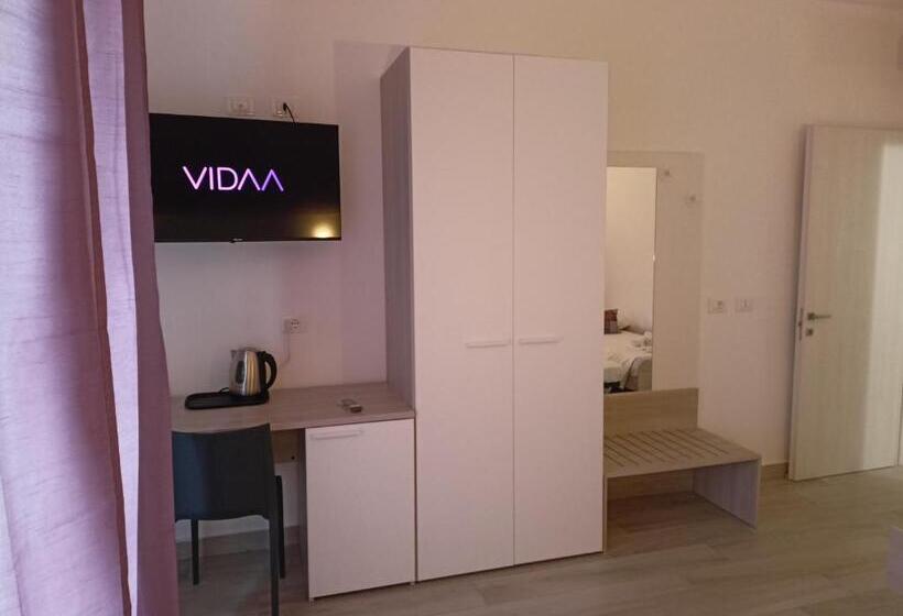اتاق استاندارد چهار تخته, La Dea Rooms
