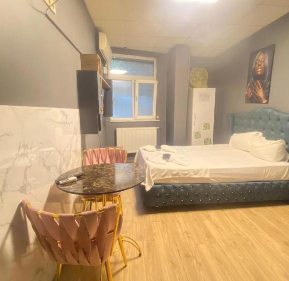 إستوديو قياسى, Arena Apart