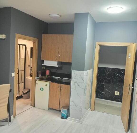 غرفة قياسية, Arena Apart