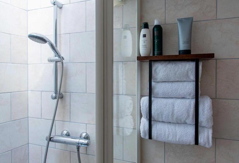 اتاق استاندارد, B&b De Zilveren Reiger