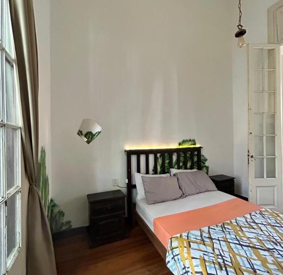 اتاق استاندارد با سرویس بهداشتی مشترک, Hostel Bohemian