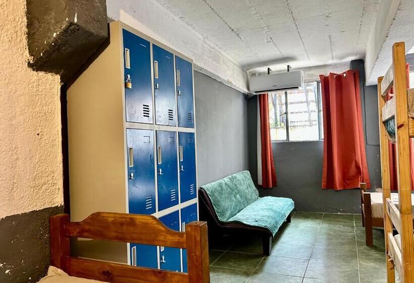 تختخواب در اتاق مشترک, Hostel Bohemian