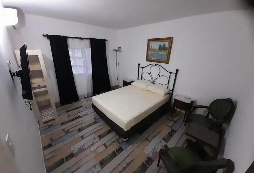 デラックスルーム, La Amelia